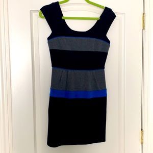 Short sleeve knit mini dress